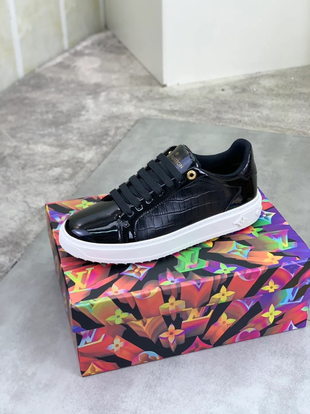 Men's men's shoes P520💰【New style】🆘High quality cowhide【Louis Vuitton】LV official website's latest model🎁casual and fashionable men's shoes👟hot style💥simple and elegant style, exclusive for trendy men. Unique official website's latest brand elements👑original decoration, fashionable and generous, the fabric is made of original denim➕comfortable and breathable mesh lining➕cow leather feet ✅The official website specifies wear-resistant casual outsole, the classic model is taken in real life🎬Color: 5⃣️colors available😍Number of codes: 38-44 Full set of packaging